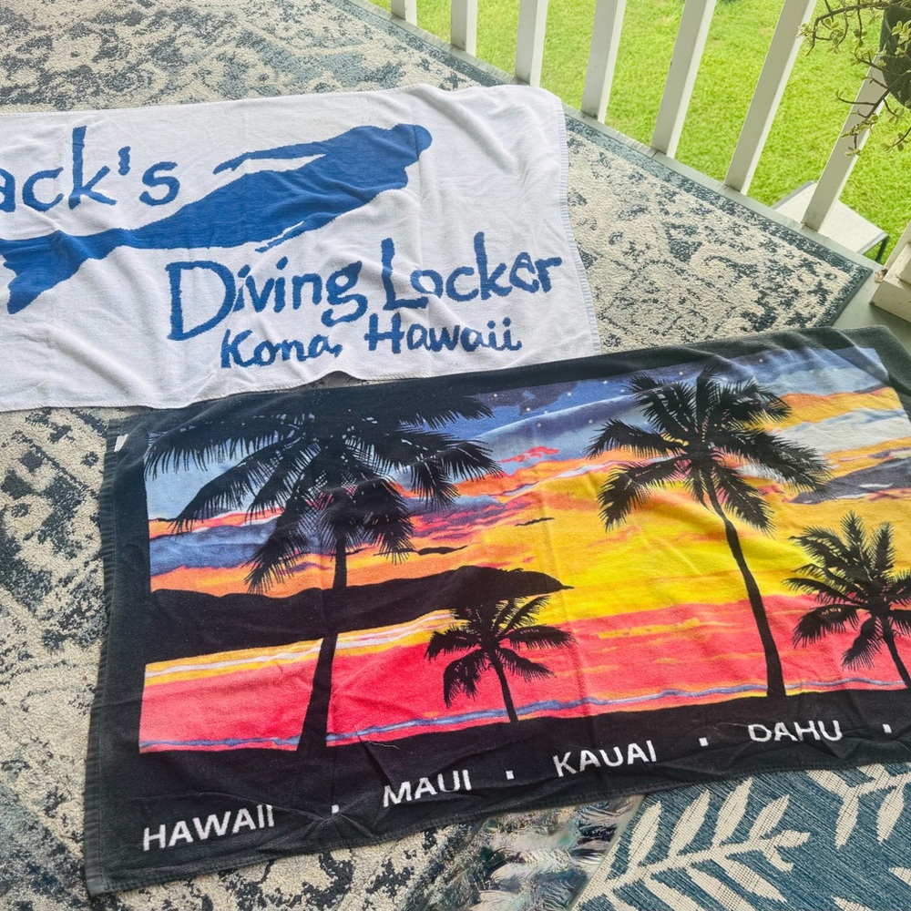Vintage Kona Hawaii Diving & Multicolor Beach Towel Set